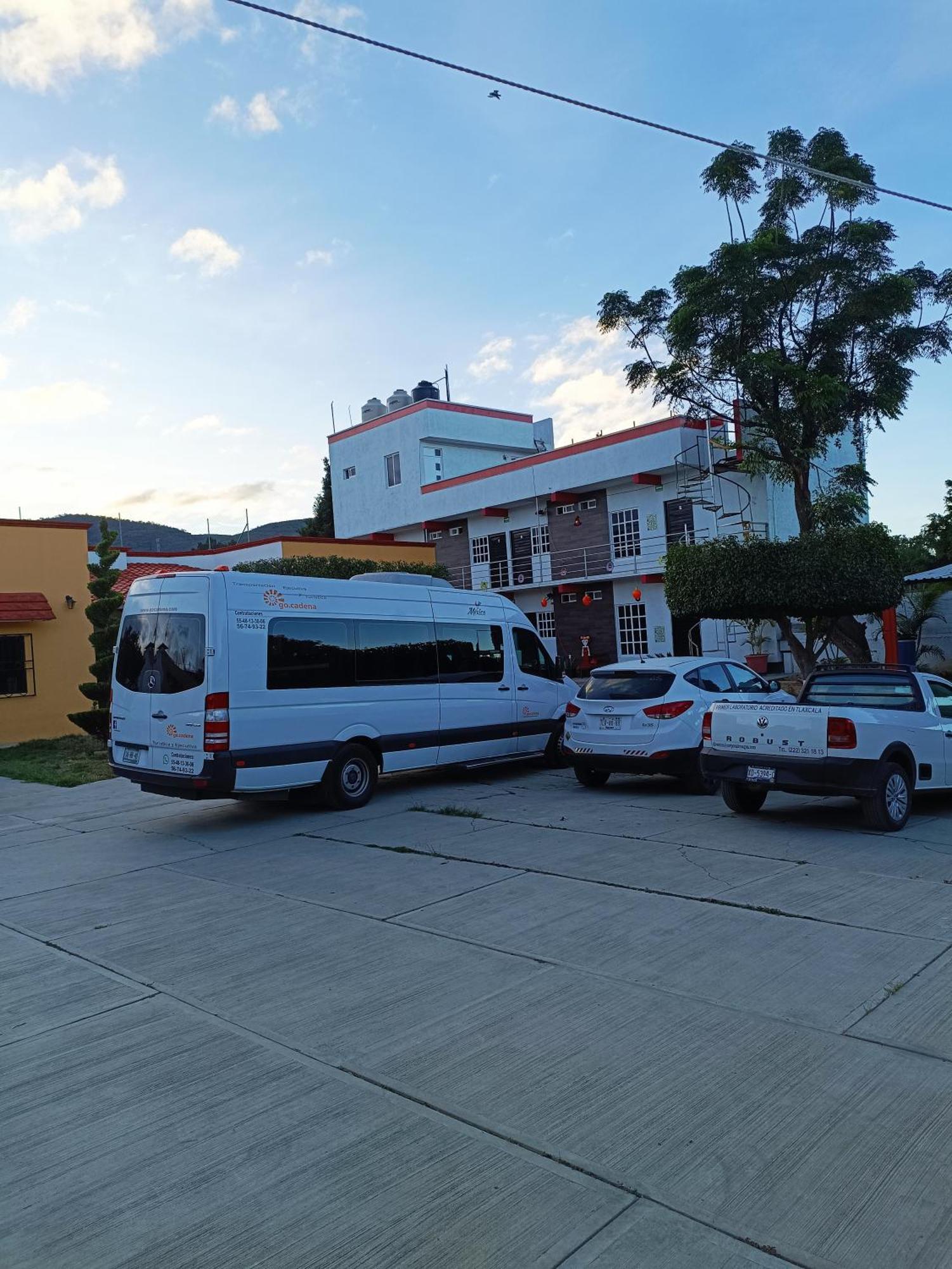 Hotel Casa Alebrijes San Agustin de las Juntas Zewnętrze zdjęcie
