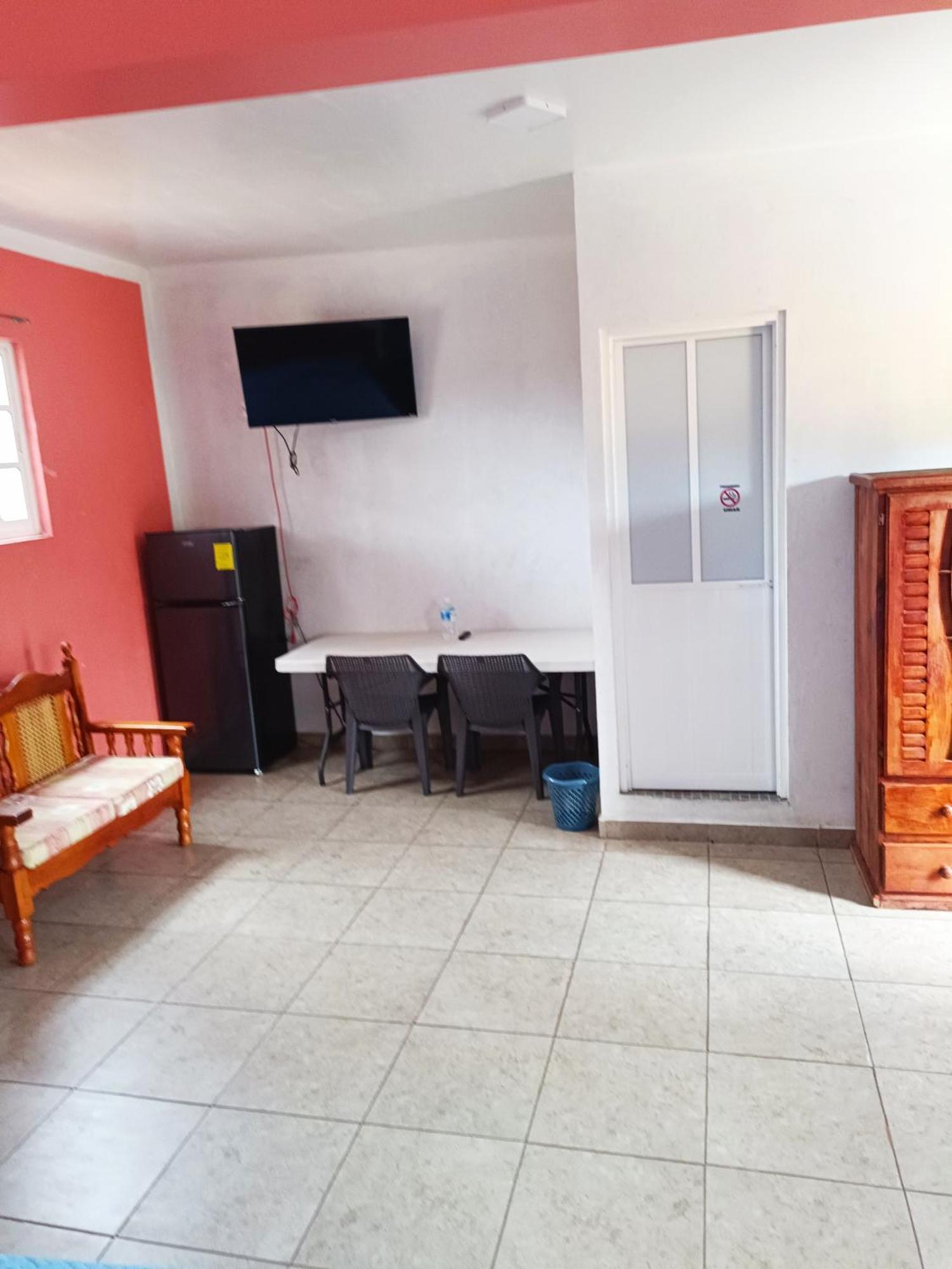 Hotel Casa Alebrijes San Agustin de las Juntas Zewnętrze zdjęcie